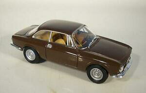 yzzr[@͌^ԁ@ԁ@[VOJ[ At@IWjAuEJbvsolido 143 alfa romeo 1300 junior coupe marron 9467