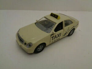 �y���������z�z�r�[�@�͌^�ԁ@�ԁ@���[�V���O�J�[ �x���c�^�N�V�[�V���[�Ymercedesbenz e500 taxi siku serie 13