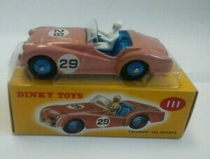 yzzr[@͌^ԁ@ԁ@[VOJ[ X|[cTA[gdinky toys auto in metallo triumph tr2 sports rosa art iii