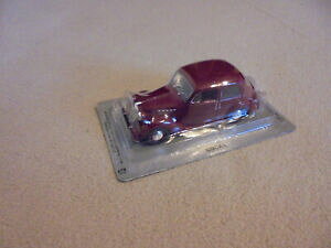 yzzr[@͌^ԁ@ԁ@[VOJ[ fTl[uX^[fmodele simca 8 143 voiture miniature est models dans blister