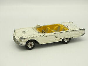 【送料無料】ホビー 模型車 車 レーシングカー コーギーフォードサンダーバードブランシュcorgi toys sb 143 ford thunderbird blanche