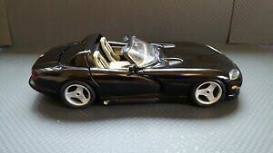 yzzr[@͌^ԁ@ԁ@[VOJ[ _bWoCp[sdodge viper masstab 118 bburago gebraucht