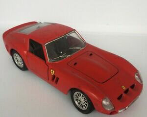 yzzr[@͌^ԁ@ԁ@[VOJ[ tF[124 burago ferrari 250 gto burago