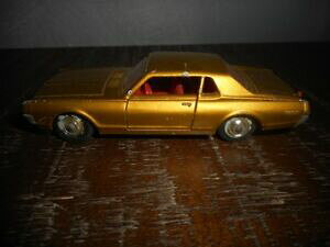 �y���������z�z�r�[�@�͌^�ԁ@�ԁ@���[�V���O�J�[ �}�b�`voiture matchbox lesney mercury couleur n 9