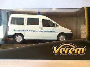�y���������z�z�r�[�@�͌^�ԁ@�ԁ@���[�V���O�J�[ �V�g���G���X�P�[��citroen jumpy ambulance scale 143 verem v2951