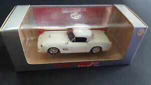 yzzr[@͌^ԁ@ԁ@[VOJ[ XpC_[JtHjAJuIvitesseferrari 250 spyder californiaclosed cabriolet 143 142 boxed