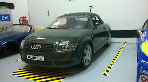 yzzr[@͌^ԁ@ԁ@[VOJ[ AEfB[hX^[118 audi tt roadster revell