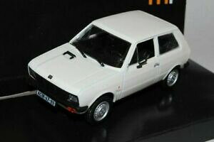 �y���������z�z�r�[�@�͌^�ԁ@�ԁ@���[�V���O�J�[ ���[�S�z���C�g�h�A�i�b�V���I�[�g���f��yugo 45 3 portes blanc 143 nash avtoprom modele auto avec ou sans individiuel