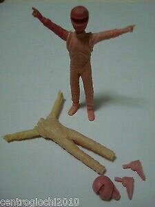 【送料無料】ホビー 模型車 車 レーシングカー キットドライバールマンジルヴィルヌーヴkit 118 figura, driver, figurino, winner f1, le mans, gilles villeneuve