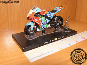 【送料無料】ホビー 模型車 車 レーシングカー ヤマハバレンティーノロッシアッセングランプリyamaha yzrm1 118 valentino rossi assen motogp 2007