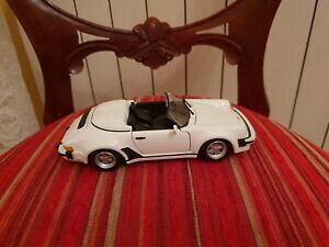 �y���������z�z�r�[�@�͌^�ԁ@�ԁ@���[�V���O�J�[ �|���V�F�X�J���C���e�O��porsche 911 scala 124 perfetta e integra modellino anni 8090