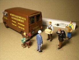 【送料無料】ホビー　模型車　車　レーシングカー セットビジネスペイント5 figurines 143 set 447 lentreprise de demenagements vroom a peindre