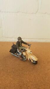 yzzr[@͌^ԁ@ԁ@[VOJ[ I[goCpCbgbritains moto et pilote