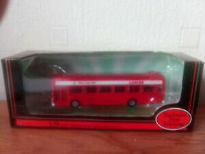 �y���������z�z�r�[�@�͌^�ԁ@�ԁ@���[�V���O�J�[ �~�b�h�����h�o�Xefe 17206 midland red bus