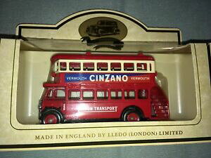 �y���������z�z�r�[�@�͌^�ԁ@�ԁ@���[�V���O�J�[ �o�X�_�C�J�X�g�f�U�C��lledo 8 daysgone diecast bus divers designs boxed excellent etat