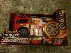yzzr[@͌^ԁ@ԁ@[VOJ[ mighty moverz fire engine kids toy vehicles aged 3