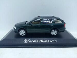�y���������z�z�r�[�@�͌^�ԁ@�ԁ@���[�V���O�J�[ �V���R�_�R���rnorev skoda octavia combi 143
