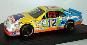 【送料無料】ホビー 模型車 車 レーシングカー スケールフォードサンダーバードquartzo 143 scale 2039 ford thunderbird straight arrow derrike cope nascar