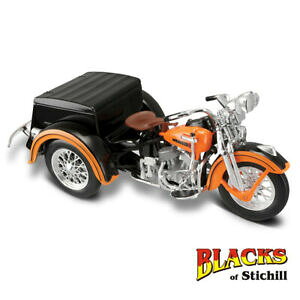 yzzr[@͌^ԁ@ԁ@[VOJ[ XP[n[[_rbh\I[goCfXgCNmaisto 118 scale 1947 harley davidson servivoiture moto, trike modele