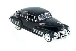 【送料無料】ホビー 模型車 車 レーシングカー シボレースケールモーターマックスchevrolet fleetline aerosedan 1948 en noir echelle 124 par motor max 73266k