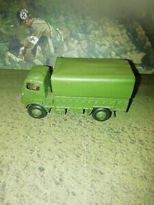 yzzr[@͌^ԁ@ԁ@[VOJ[ A[~[hCo[S^Cvdinky toys 623 avec pilote armee wagon couvert bedford ql type near comme neuf