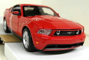 �y���������z�z�r�[�@�͌^�ԁ@�ԁ@���[�V���O�J�[ �X�P�[���t�H�[�h�}�X�^���O�_�C�J�X�g���f��maisto 124 scale 31209r 2011 ford mustang gt rouge diecast voiture modele