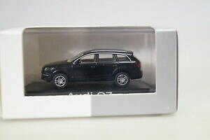 yzzr[@͌^ԁ@ԁ@[VOJ[ somoAEfBRNV187 wiking somo audi collection q7 noir, neuf
