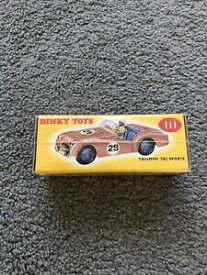 【送料無料】ホビー　模型車　車　レーシングカー アトラスatlas dinky toys no 111, triumph tr2 sportsneuf scelle