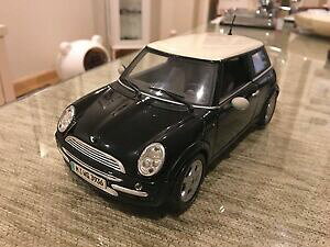 yzzr[@͌^ԁ@ԁ@[VOJ[ ~jN[p[maisto 118 mini cooper