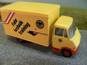 �y���������z�z�r�[�@�͌^�ԁ@�ԁ@���[�V���O�J�[ o�g���[�j���O187 brekina steyr 590 oamtc se sont prononces training a 37708