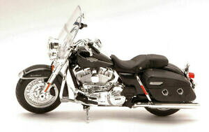 【送料無料】ホビー 模型車 車 レーシングカー ハーレーダビッドソンロードキングクラシックモデルharley davidson flhrc road king classic 2013 112 model 32322 maisto