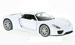 �y���������z�z�r�[�@�͌^�ԁ@�ԁ@���[�V���O�J�[ �|���V�F�X�P�[���X�p�C�_�[porsche 918 spyder blanc annee 2016 de welly echelle 124