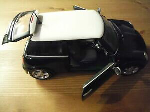 yzzr[@͌^ԁ@ԁ@[VOJ[ XP[~jN[p[maisto 118 scale mini cooper edition speciale