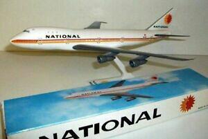 yzzr[@͌^ԁ@ԁ@[VOJ[ vX`bNLbg{[COkit plastique 27cmnat1 boeing 747100 national