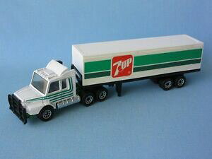 �y���������z�z�r�[�@�͌^�ԁ@�ԁ@���[�V���O�J�[ �}�b�`�X�J�j�A�g���b�N�{�b�N�X�A�b�v�A�b�v�g���b�Nmatchbox convoy camion scania boite seven up 7up camion de livraison