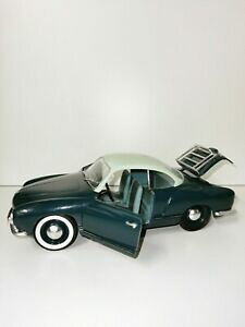 yzzr[@͌^ԁ@ԁ@[VOJ[ tHNX[QJ}MA118 solido vw karman ghia 1957