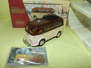 �y���������z�z�r�[�@�͌^�ԁ@�ԁ@���[�V���O�J�[ �~�j�K���X�o�X