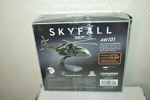 yzzr[@͌^ԁ@ԁ@[VOJ[ ~j`AwRv^[WF[Y{hhelicoptere miniature aw 101 skyfall james bond 007 maquette italeri neuf
