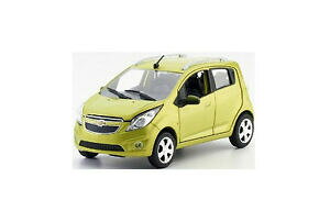 �y���������z�z�r�[�@�͌^�ԁ@�ԁ@���[�V���O�J�[ �X�P�[�����f���V�{���[norscot 124 scale diecast model chevrolet car yellow
