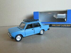 yzzr[@͌^ԁ@ԁ@[VOJ[ \_M[VA{bNXI105m 1985s novoexport urss lada 2105 galerie cccp russian boite