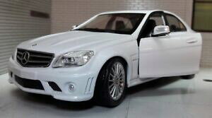 yzzr[@͌^ԁ@ԁ@[VOJ[ XP[ZfXNXf124 echelle mercedes c classe cl 63 cl63 amg v8 detaille modele voiture blanc