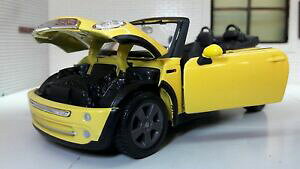 yzzr[@͌^ԁ@ԁ@[VOJ[ XP[f~jN[p[124 echelle maisto moulage sous pression jaune modele mini cooper s cabriolet