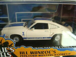 �y���������z�z�r�[�@�͌^�ԁ@�ԁ@���[�V���O�J�[ �O�b�Y�t�H�[�h�}�X�^���O�R�u���`���[���[greenlight collectibles 143 ford mustang 2 cobra 2 1976 charlie s angels