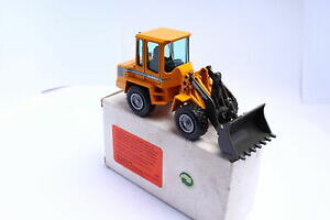 yzzr[@͌^ԁ@ԁ@[VOJ[ zC[[_[pbLOnzg 400 zettelmeyer zl 802i chargeur a roues emballage dorigine