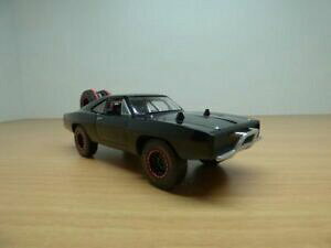�y���������z�z�r�[�@�͌^�ԁ@�ԁ@���[�V���O�J�[ doms dodge charger rt road film fast and furious 7 143