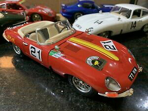 yzzr[@͌^ԁ@ԁ@[VOJ[ WK[^CvNVbNJuIX|[cJ[[X?? ?? 118 jaguar e type cabriolet classique course voiture de sport 118 ?? ??