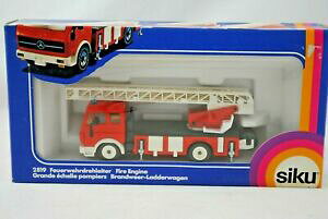 yzzr[@͌^ԁ@ԁ@[VOJ[ ZfXxc{bNXsiku 2819 mercedesbenz fire engine avec 360 * rotation extension ladder en parfait etat, dans sa boite