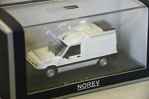 �y���������z�z�r�[�@�͌^�ԁ@�ԁ@���[�V���O�J�[ ���m�[�G�N�X�v���X�A�C�X�z���C�gnorev 514001 renault express 1995 ice white 143