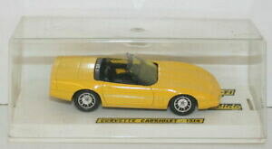 yzzr[@͌^ԁ@ԁ@[VOJ[ XP[RxbgJuIsolido 143 scale 1514 corvette cabriolet yellow