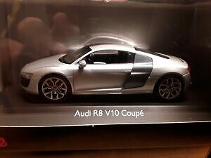 yzzr[@͌^ԁ@ԁ@[VOJ[ AEfBJbgfaudi r8 v10 coupe * argent * 143 schuco 450477900